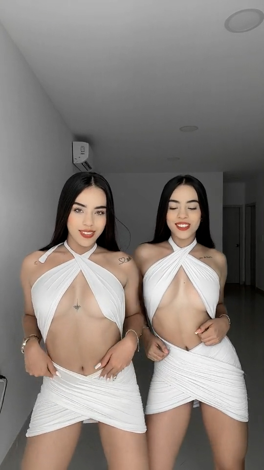 Gemelasabello Nude Dance Show Boobs So Hot Video Sex