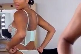 Liz Cambage naked show booty and tits